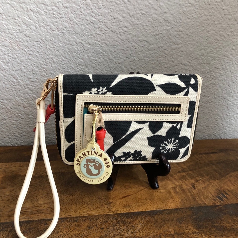 Spartina wristlet black and cream